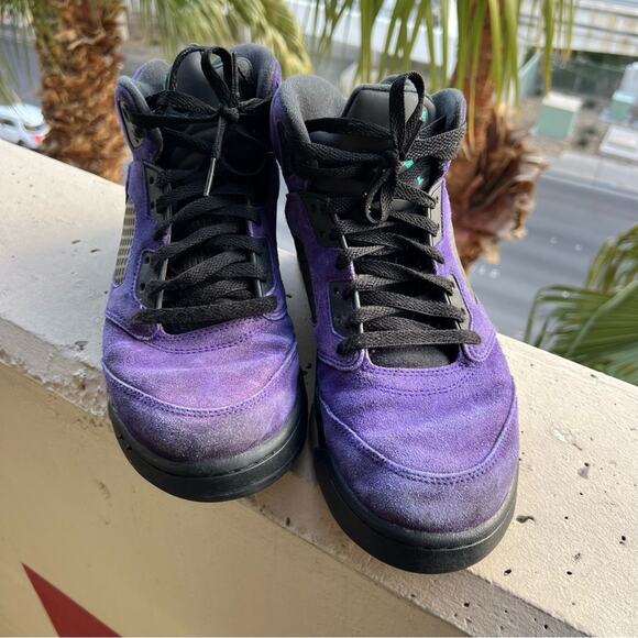 Jordan 5 Retro Alternate Grape Sneakers 136027-500 Size 9.5 Men’s - Picture 4 of 7